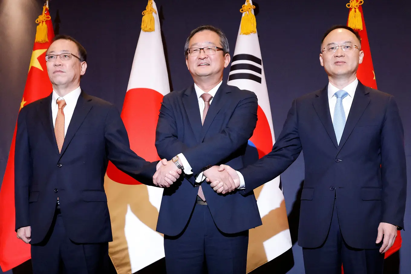 Konflikt und Kooperation: China, Japan und Südkorea planen Dreiergipfel