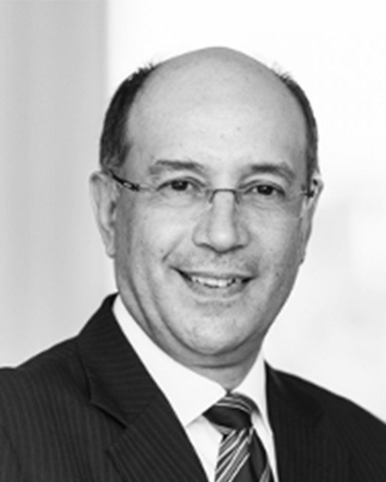 Dr. Pablo Lizana-Allende